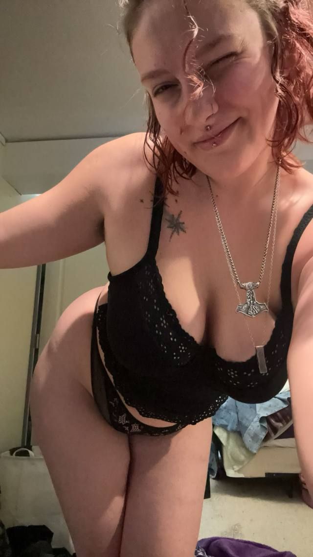 A full grow white woman in your city and willingly to satisfy your want with a full satisfaction service, I do sex anal blowj - Image 3